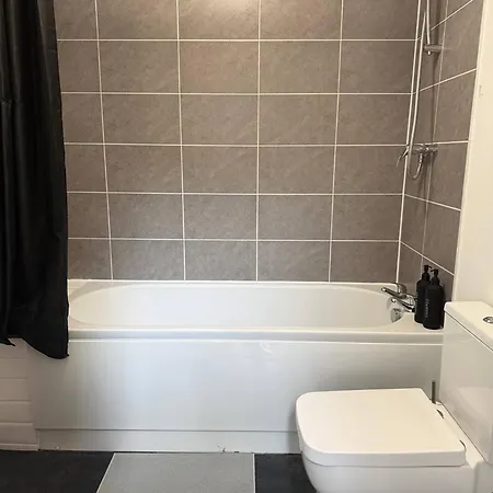 Gem Cozy 1-bedroom Flat With Kitchen & Free Wifi *